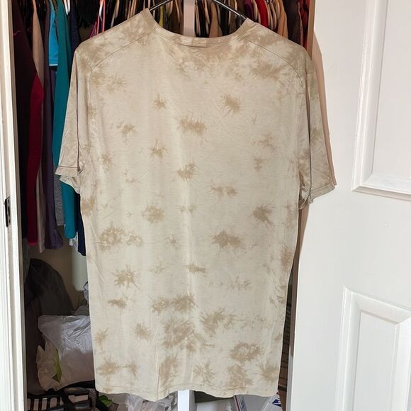 Mens Lululemon The Fundamental TShirt Wash Sz Small New Tide Shibori Tan M56 - Picture 2 of 5